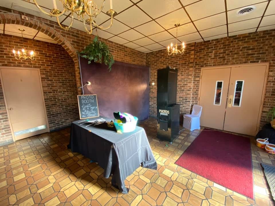 Young's Photobooth gallery photo