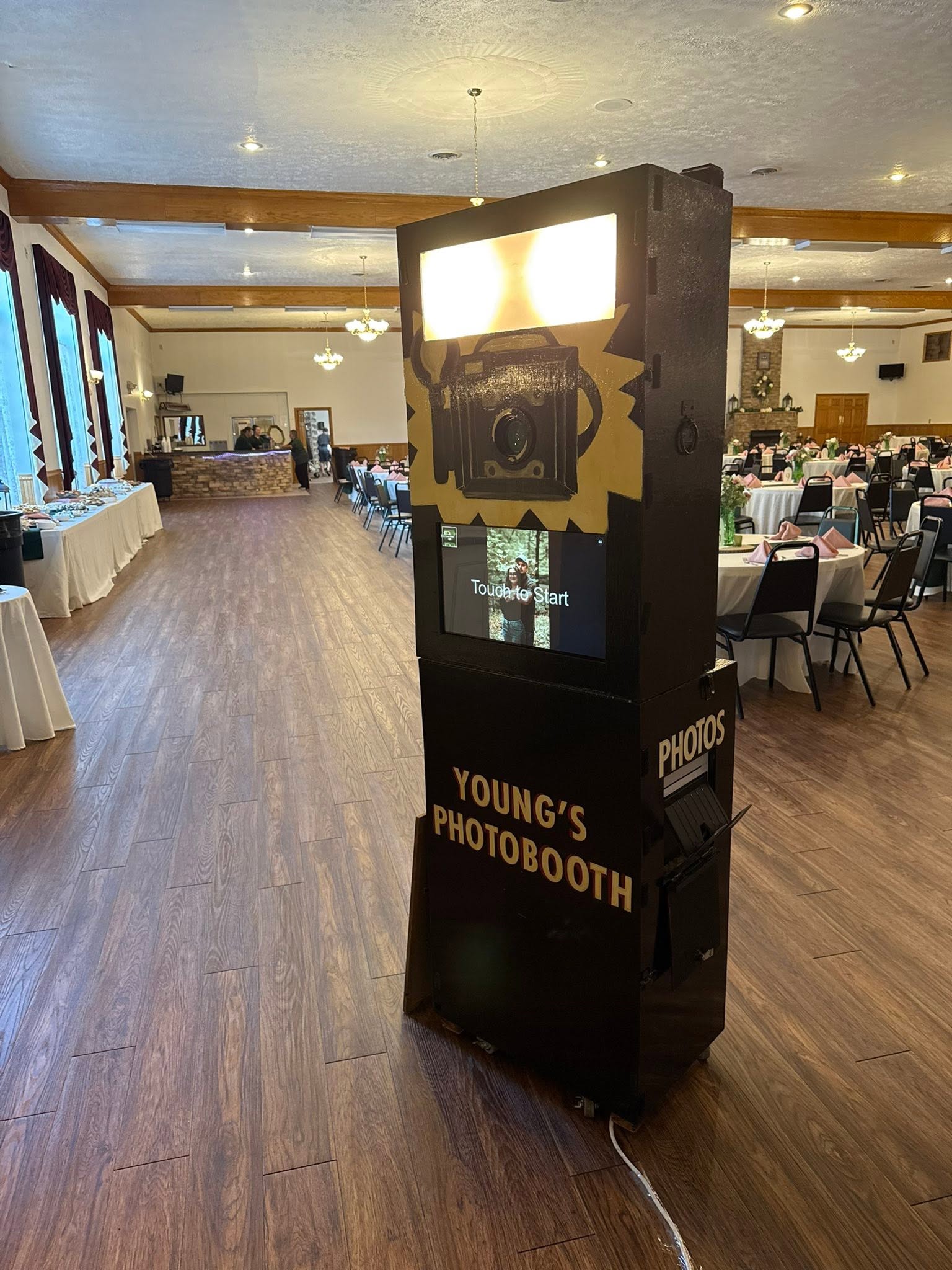 Young's Photobooth gallery photo